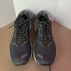 Brooks Ghost 12